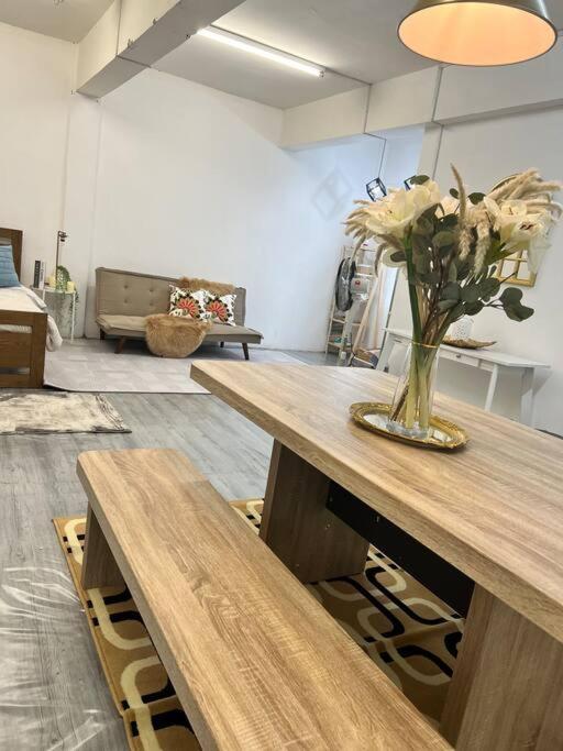Roemah Lily Studio Tanah Rata Eksteriør billede
